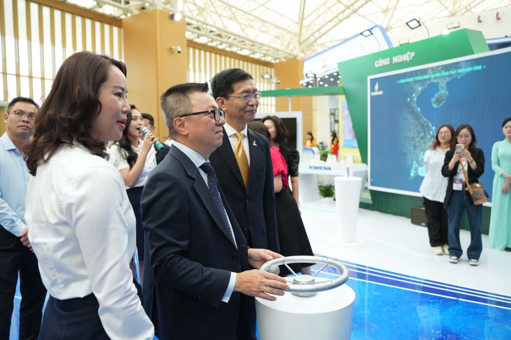 Petrovietnam hành trình 50 năm giữ lửa di sản, kiến tạo năng lượng quốc gia