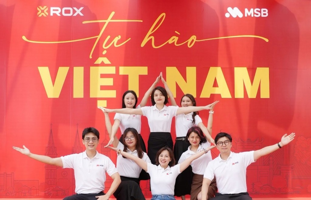 Check-in cùng bức tường Tự hào Việt Nam trên đường Nguyễn Chí Thanh