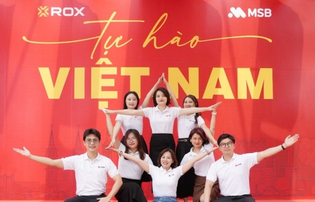 Check-in cùng bức tường Tự hào Việt Nam trên đường Nguyễn Chí Thanh