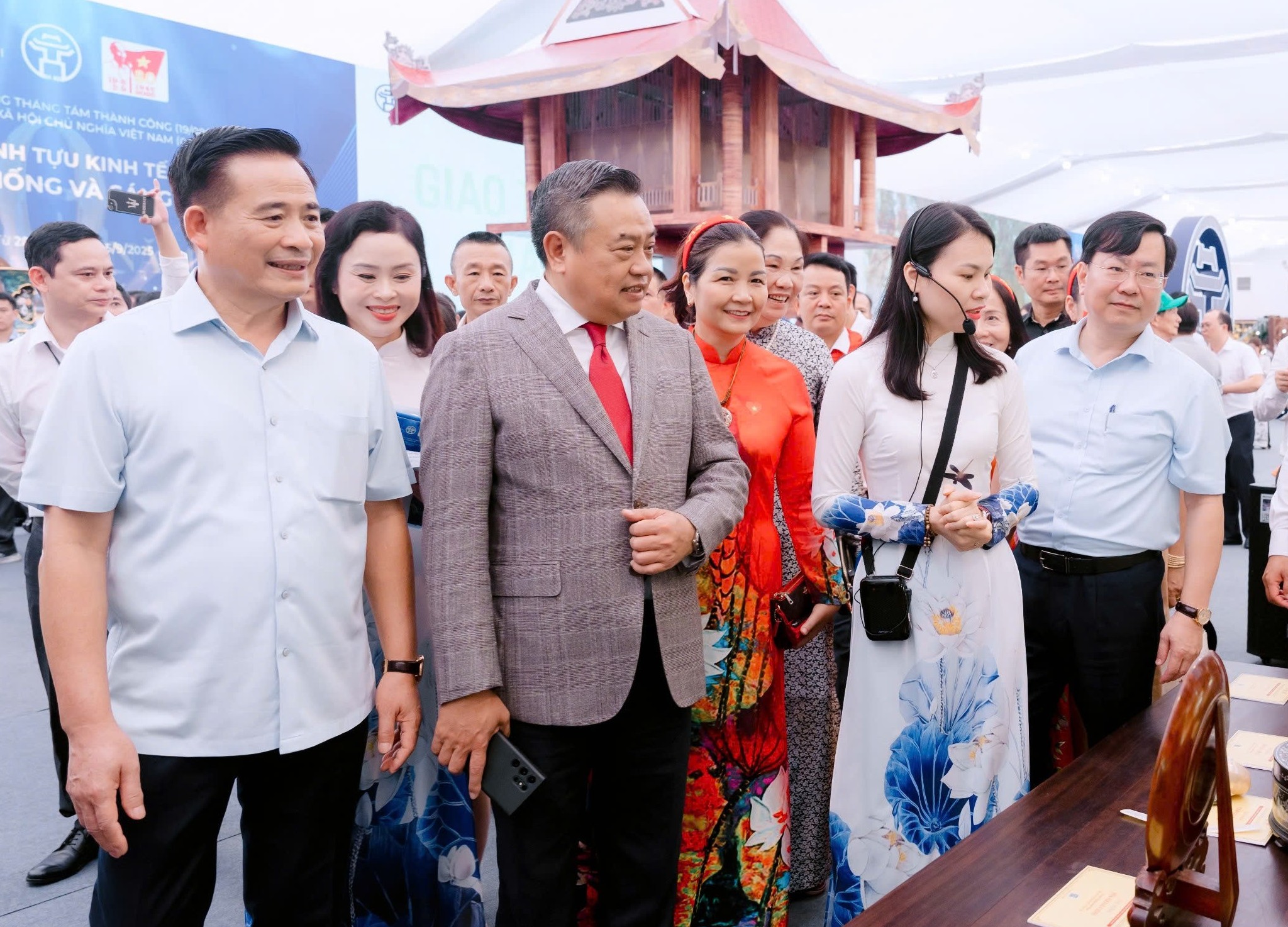 Tôn vinh giá trị truyền thống, khơi dậy khát vọng đổi mới