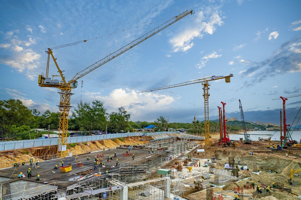 Toàn cảnh công trường dự án Trung tâm hội nghị APEC 2027 (Ảnh: Tây Hồ)