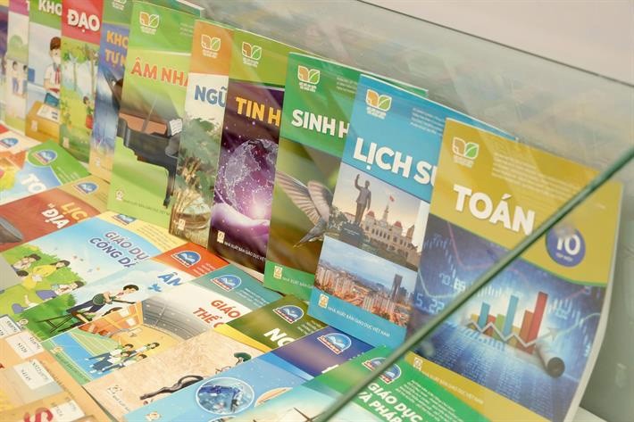 Góc trưng bày sách giáo khoa
