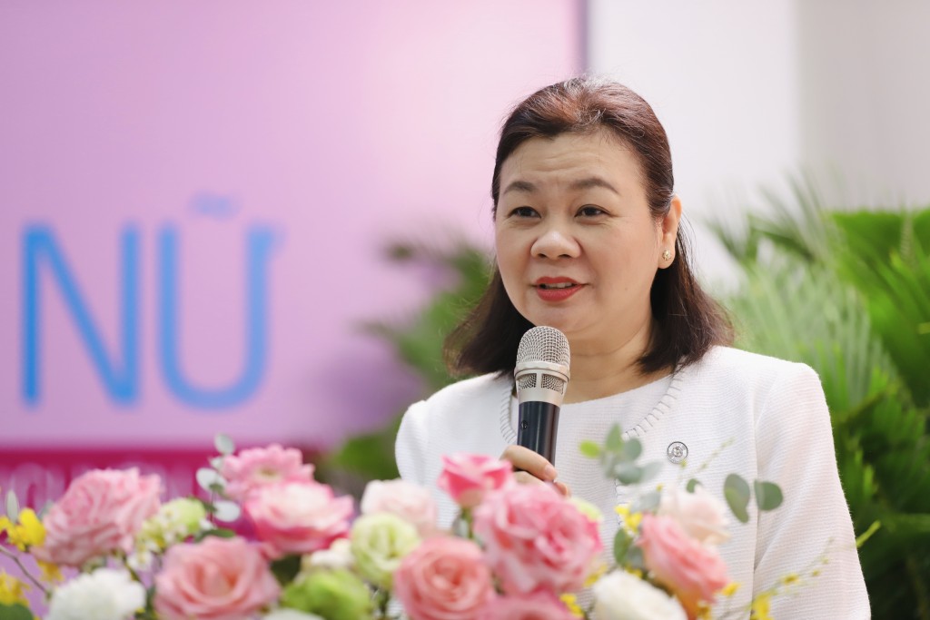 Bà Lý Việt Trung - Tổng biên tập Báo Phụ nữ TP HCM.