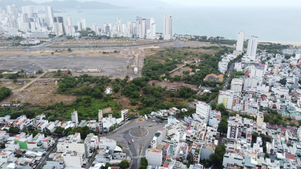 Hàng ngàn người dân mua đất dự án tại sân bay Nha Trang đã giao đúng, đủ tiền cho Công ty CP Tập đoàn Phúc Sơn, nhưng đến nay vẫn chưa được giao đất (Ảnh CTV)