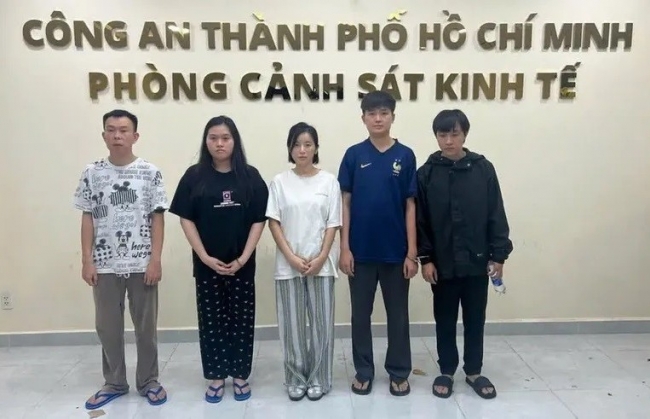 Bắt tạm giam Miss Audition Ngọc Anh điều hành đường dây bán khí cười