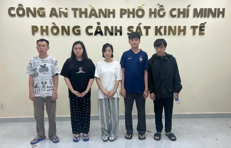 Bắt tạm giam Miss Audition Ngọc Anh điều hành đường dây bán khí cười
