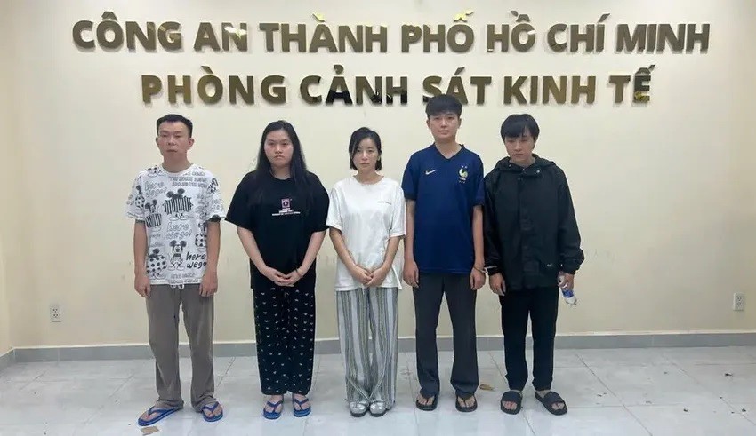 Miss Audition Ngọc Anh, cùng cùng 4 người liên quan (Ảnh: CA TPHCM)