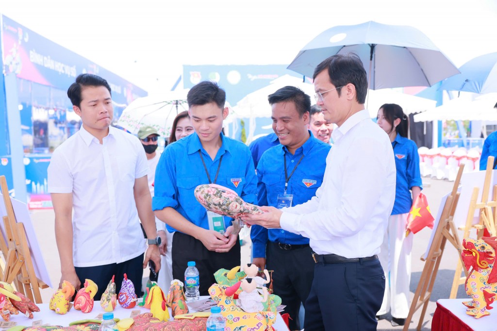 Bảy triệu khát vọng cùng “Khai phóng tương lai Xanh”