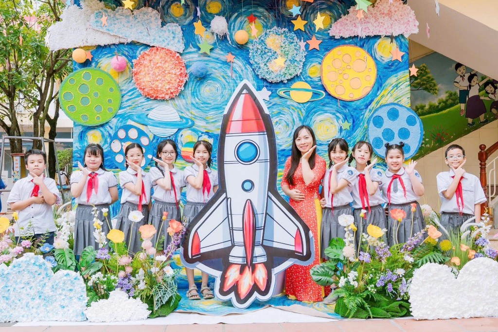 Hành trình đi lên từ ánh sáng 