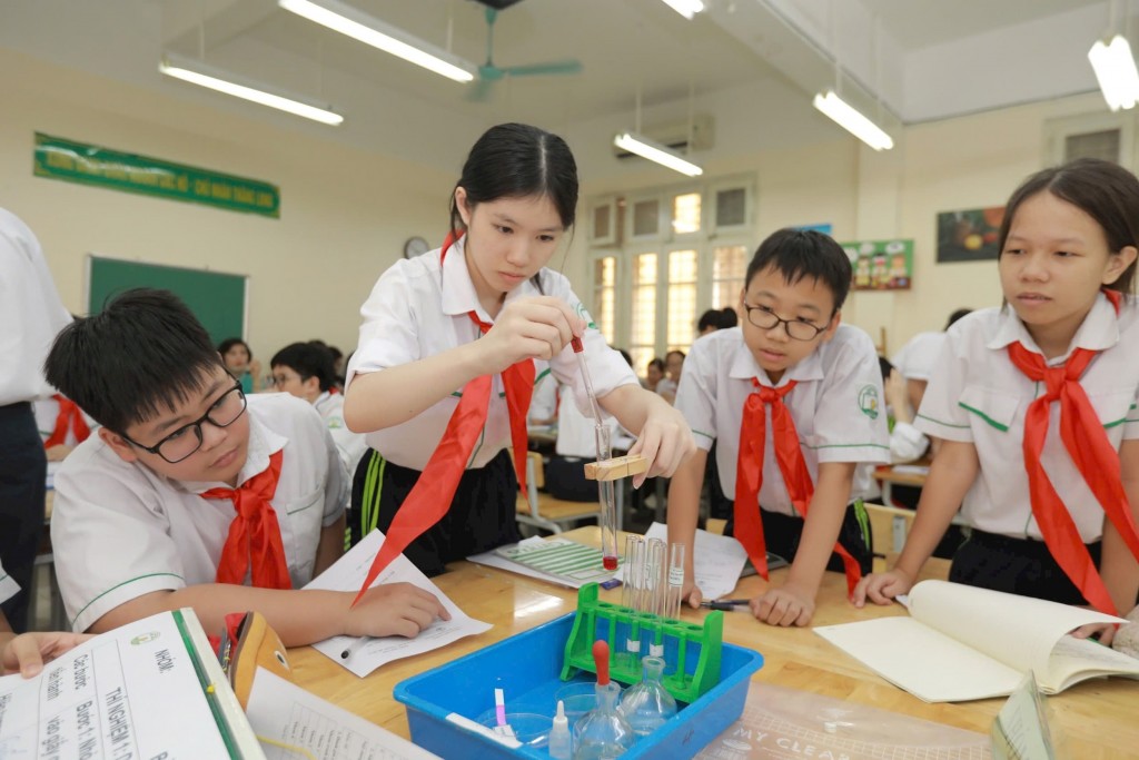 Hành trình đi lên từ ánh sáng 