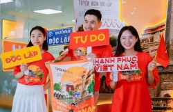 Hà Nội rạng rỡ sau mưa, photobooth SHB thành “tọa độ yêu nước” ngày Quốc khánh
