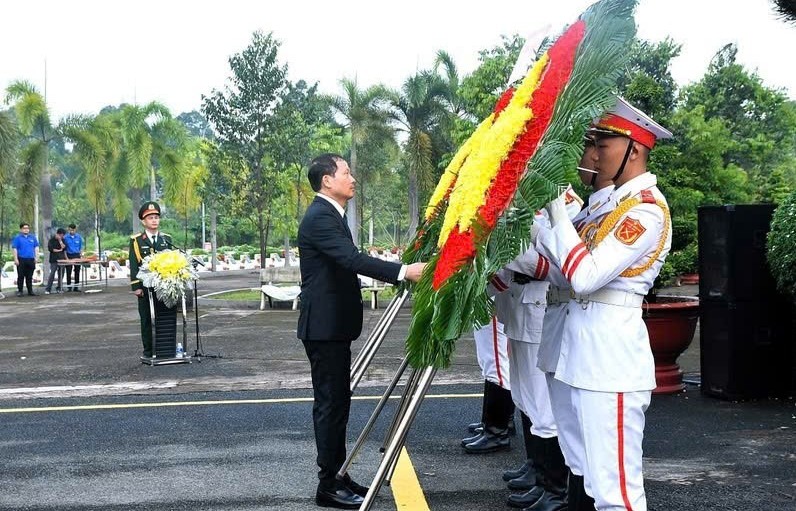 Đồng Nai khắc ghi công lao to lớn của các anh hùng liệt sĩ
