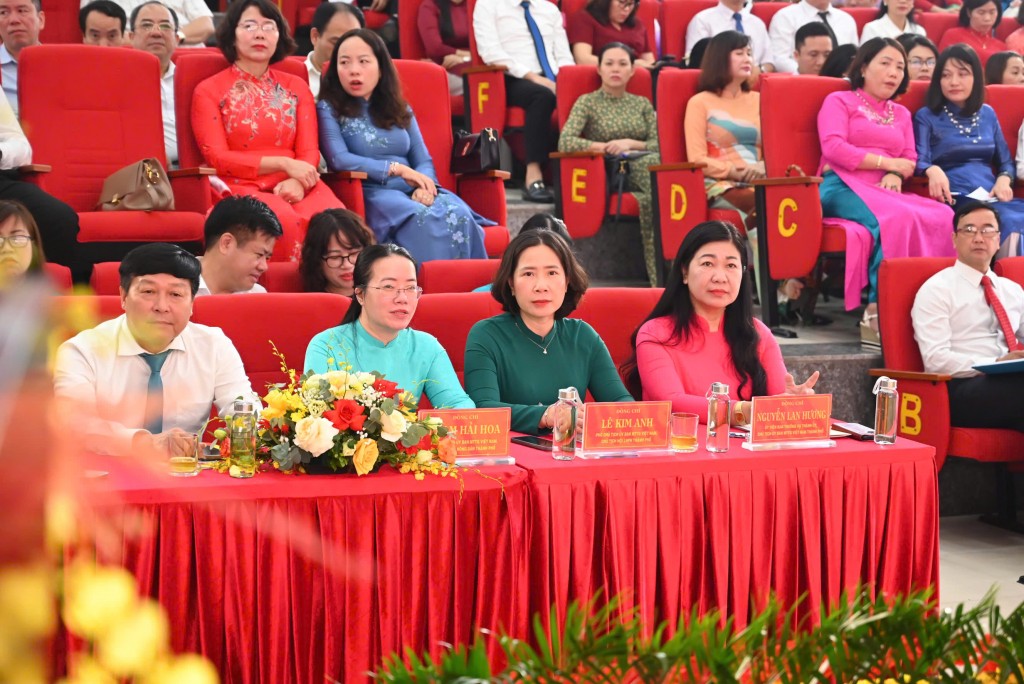 Phát huy sức mạnh đại đoàn kết, vững bước tương lai