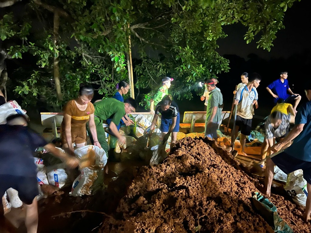 Nhanh chóng khắc phục tình trạng ngập lụt do ảnh hưởng bão số 5
