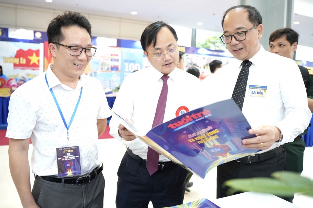 Thời cơ vàng cho báo chí Việt Nam phát triển đột phá