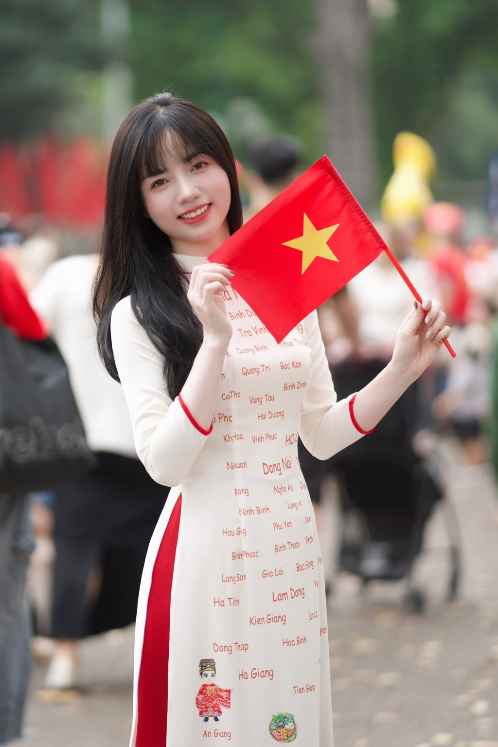 Năm cánh sao vàng tỏa sáng khát vọng Việt Nam