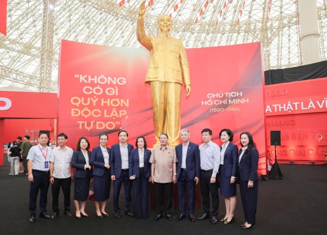 “Hào khí 80 năm độc lập dân tộc - Dấu ấn 30 năm Co-opBank”