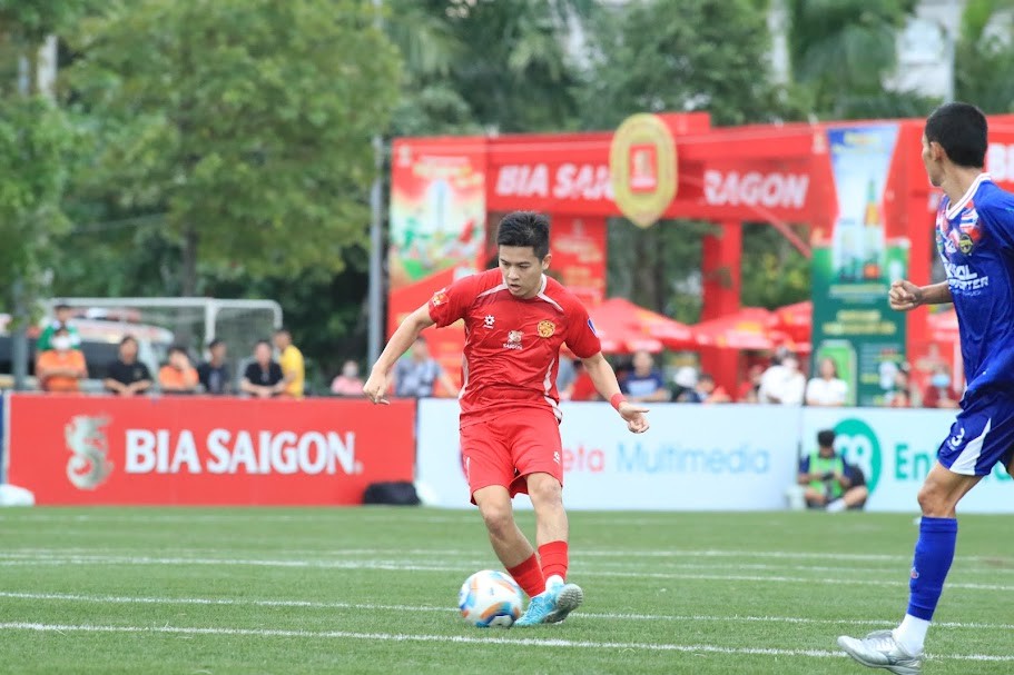 Đội tuyển Thái Lan lội ngược dòng thắng Giải quốc tế 7 người Bia Saigon Dragon Cup 2025