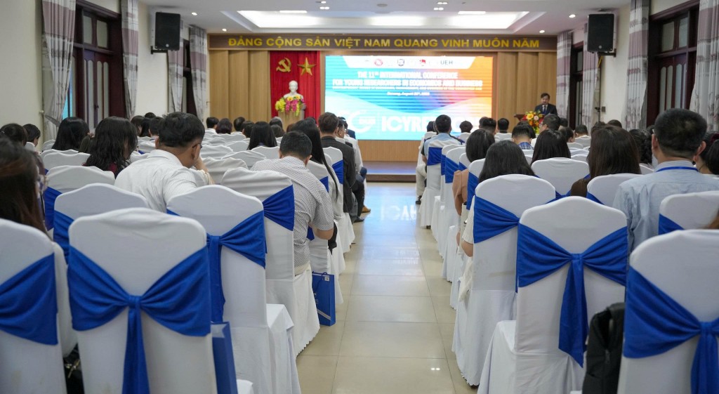 Quang cảnh tại hội thảo