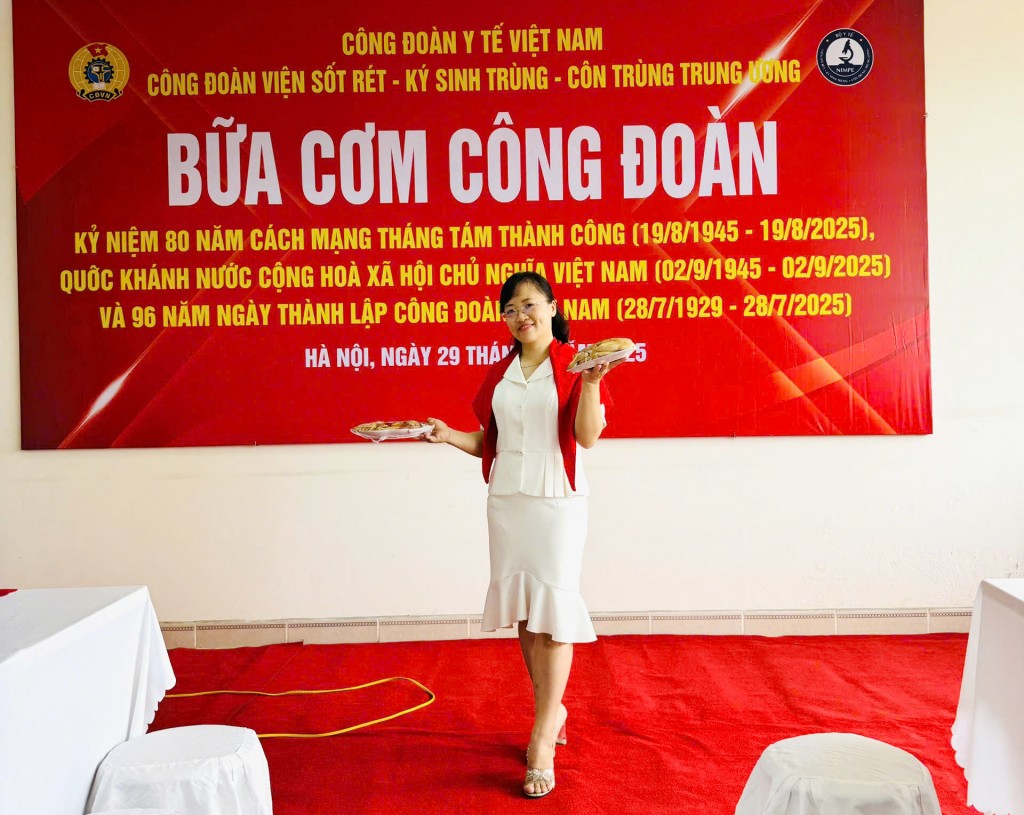 “Bữa cơm Công đoàn” ấm áp viện sốt rét