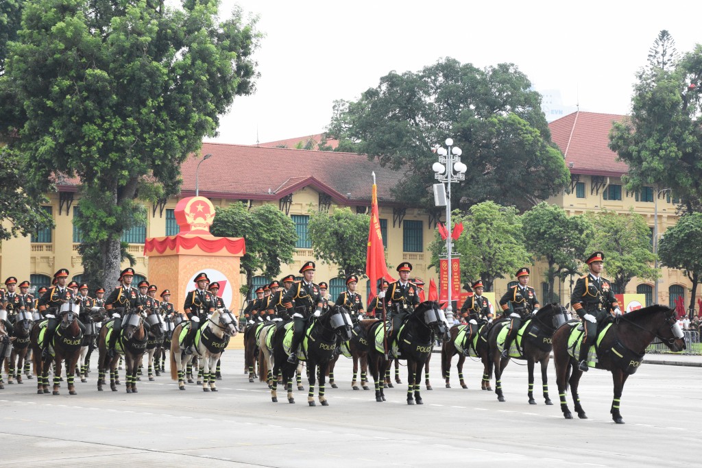 Ấn tượng về sự trang trọng, chu đáo của lễ diễu binh, diễu hành chính thức Ấn tượng về sự trang trọng, chu đáo của lễ diễu binh, diễu hành chính thức
