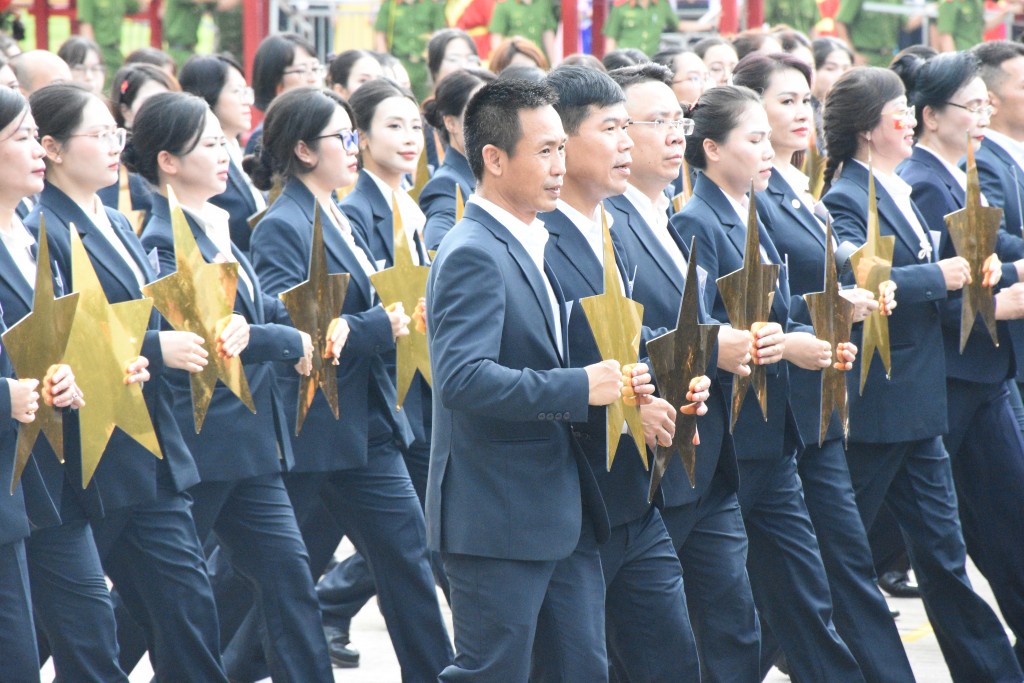 Ấn tượng về sự trang trọng, chu đáo của lễ diễu binh, diễu hành chính thức Ấn tượng về sự trang trọng, chu đáo của lễ diễu binh, diễu hành chính thức