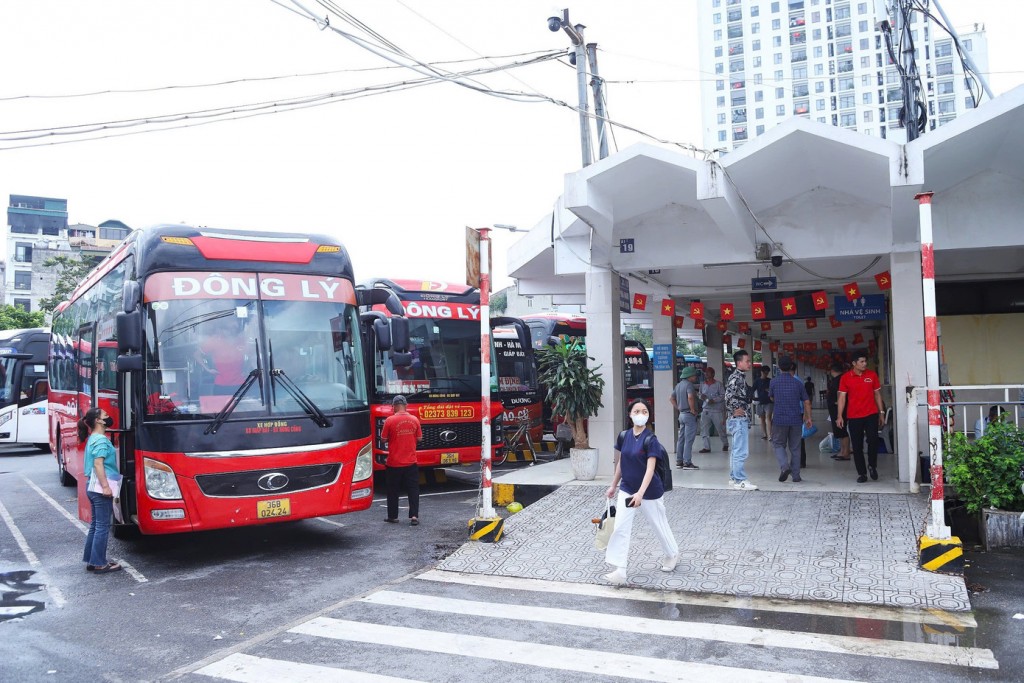 Bến xe, nhà ga Hà Nội thông thoáng ngày đầu nghỉ lễ Quốc khánh