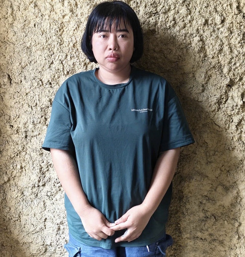 ‎Chân dung Phan Hạnh Thương - đối tượng rao bán giấy mời xem diễu binh