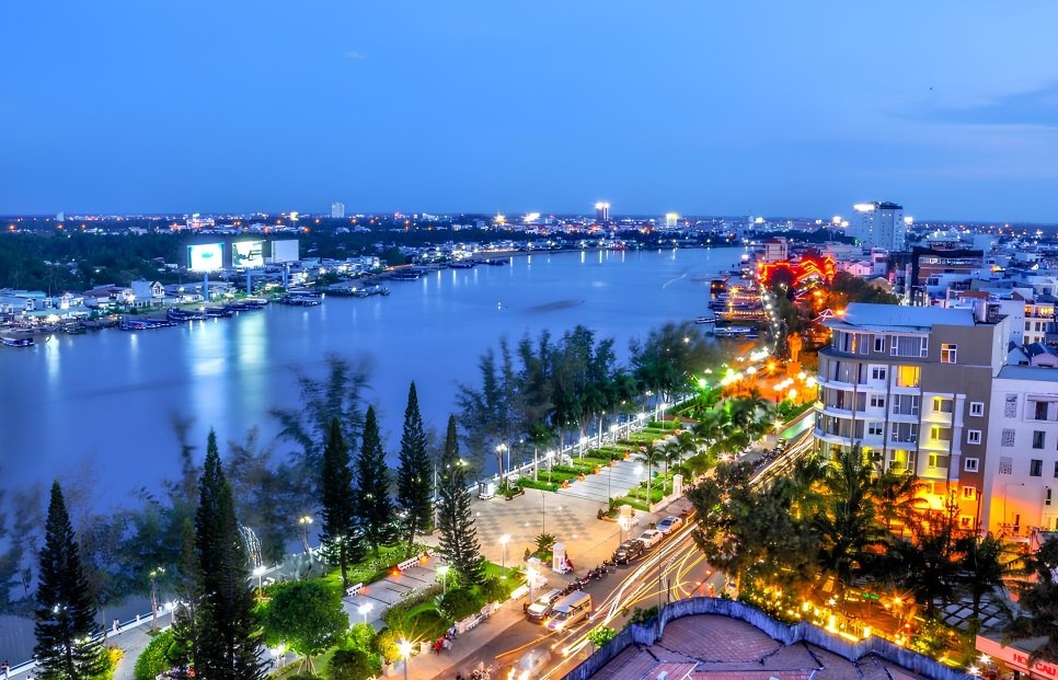 Khát vọng vươn lên từ đôi bờ sông Hậu