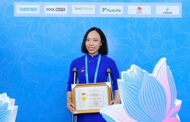 Viết tiếp khát vọng từ những giới hạn