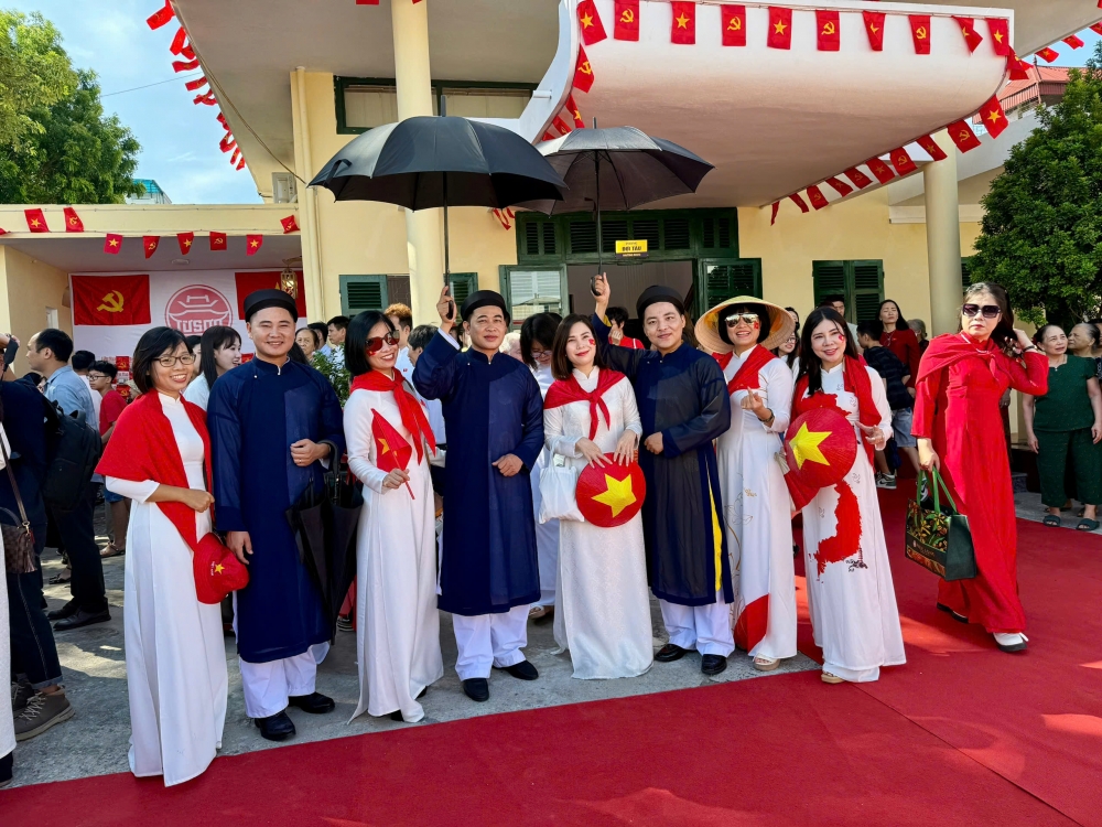 Đoàn tàu du lịch Hà Nội 5 Cửa Ô kết nối di sản, quảng bá văn hóa