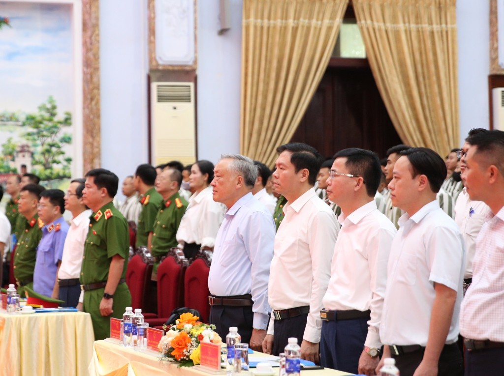 Phó Thủ tướng Thường trực Chính phủ Nguyễn Hòa Bình dự Lễ công bố Quyết định đặc xá tại Trại giam Phú Sơn 4 - Ảnh: VGP/Nguyễn Hoàng