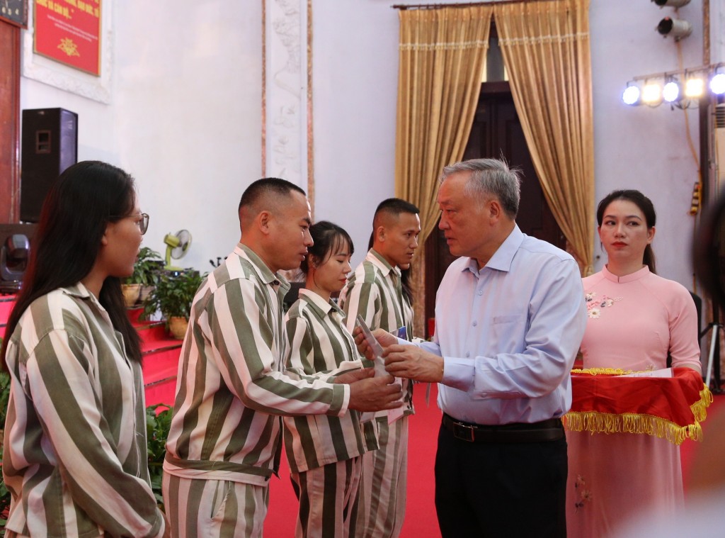 Trong đợt 2 đặc xá năm 2025, Trại giam Phú Sơn 4 có 435 phạm nhân được đặc xá (316 phạm nhân nam và 119 phạm nhân nữ) - Ảnh: VGP/Nguyễn Hoàng