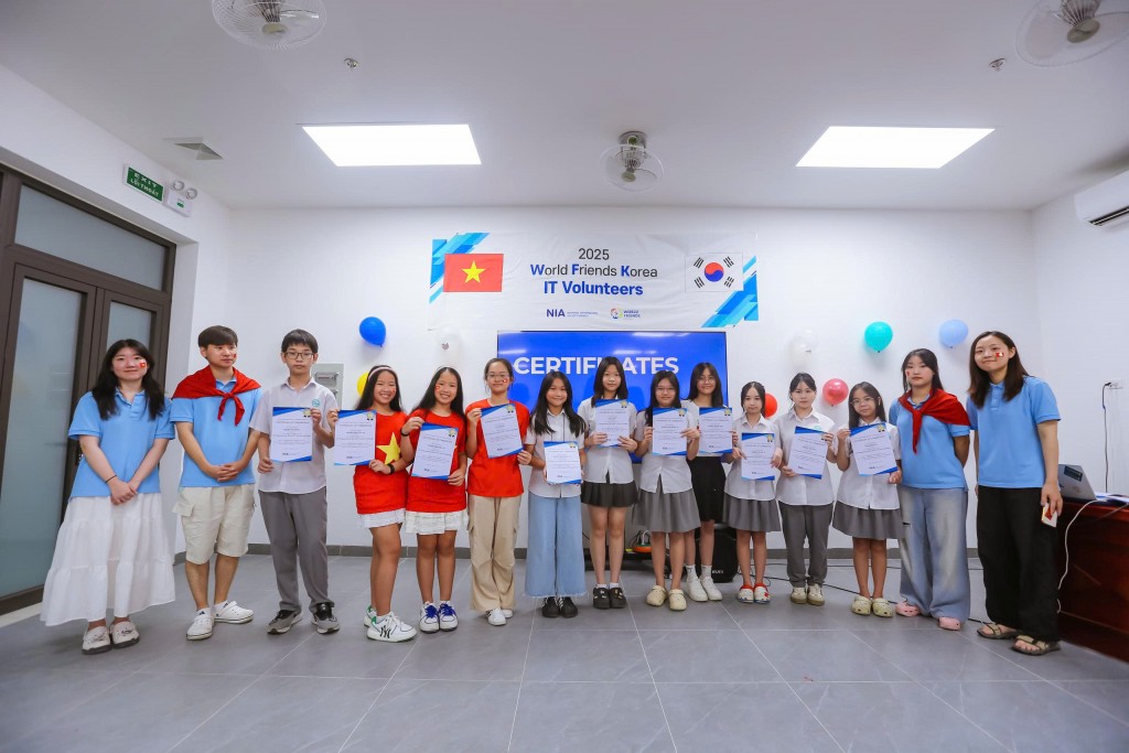 Trường THCS Giảng Võ 2 thúc đẩy công nghệ, văn hóa Việt - Hàn