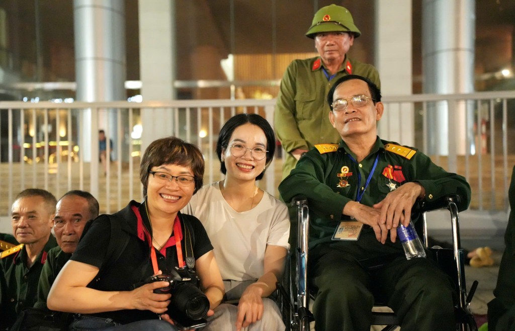 Cựu chiến binh phấn khởi vì được bố trí chỗ ngồi ưu tiên