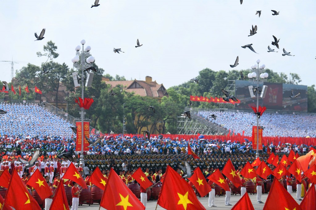 80 nghệ sỹ Bắc - Nam hoà giọng đồng diễn Khí phách Việt Nam