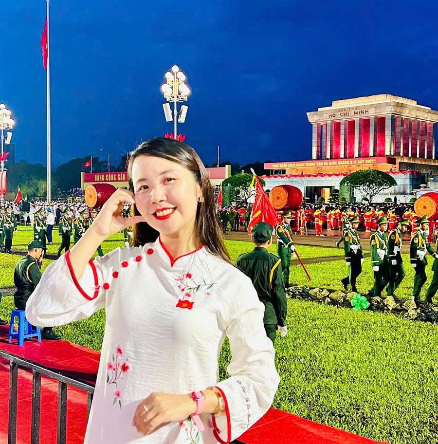 Bạn trẻ check