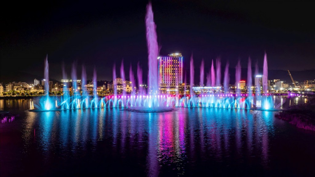 Halo Bay Show một sản phẩm du lịch mới ở Quảng Ninh vừa được ra mắt và đạt kỷ lục Việt Nam