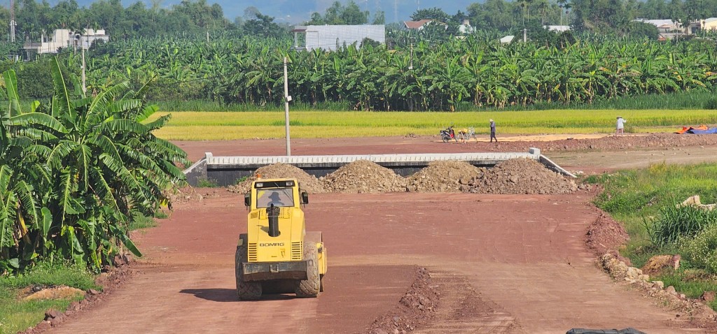 Cầu Văn Ly và đường dẫn 