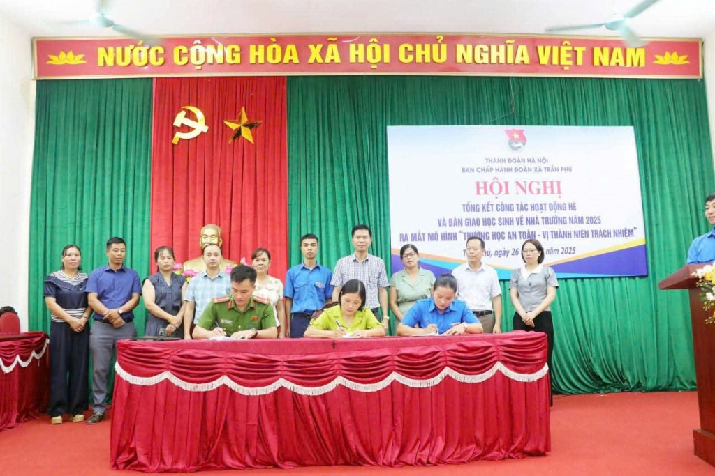 Ra mắt mô hình “Trường học an toàn - Vị thành niên trách nhiệm”