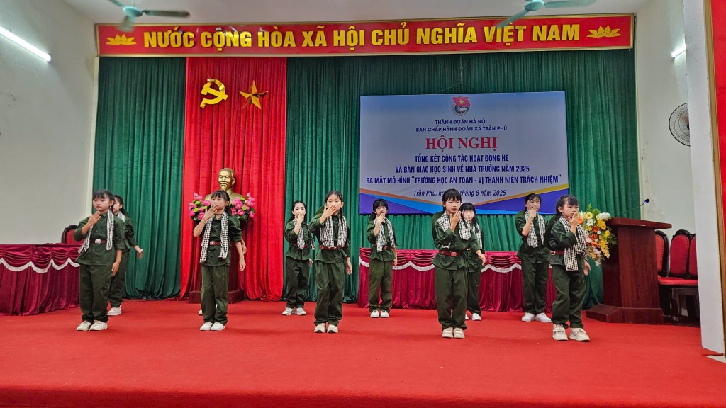 Ra mắt mô hình “Trường học an toàn - Vị thành niên trách nhiệm”