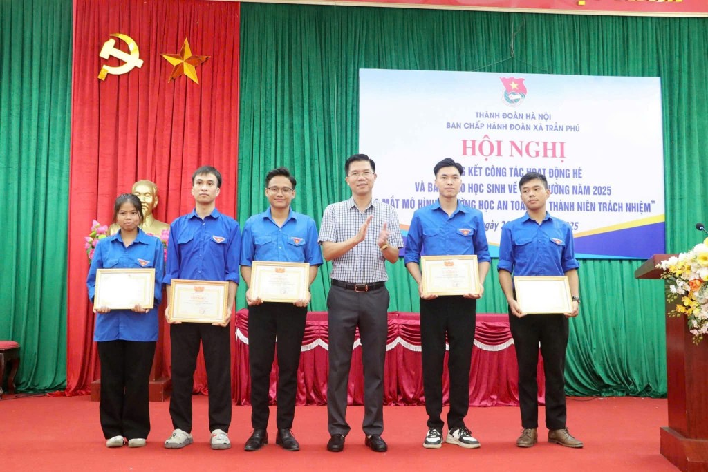 Ra mắt mô hình “Trường học an toàn - Vị thành niên trách nhiệm”