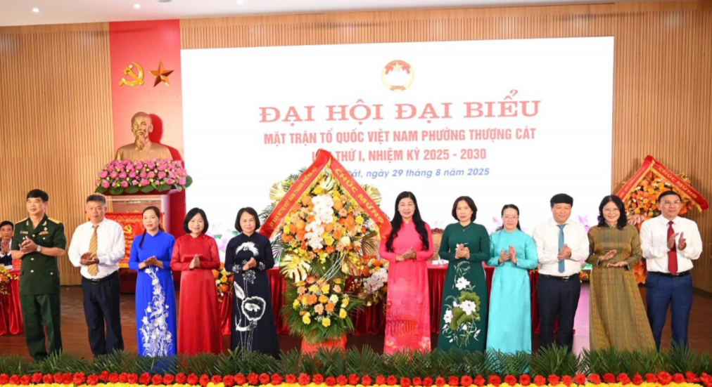Mỗi đại hội là một ngày hội, góp thành ngày hội non sông