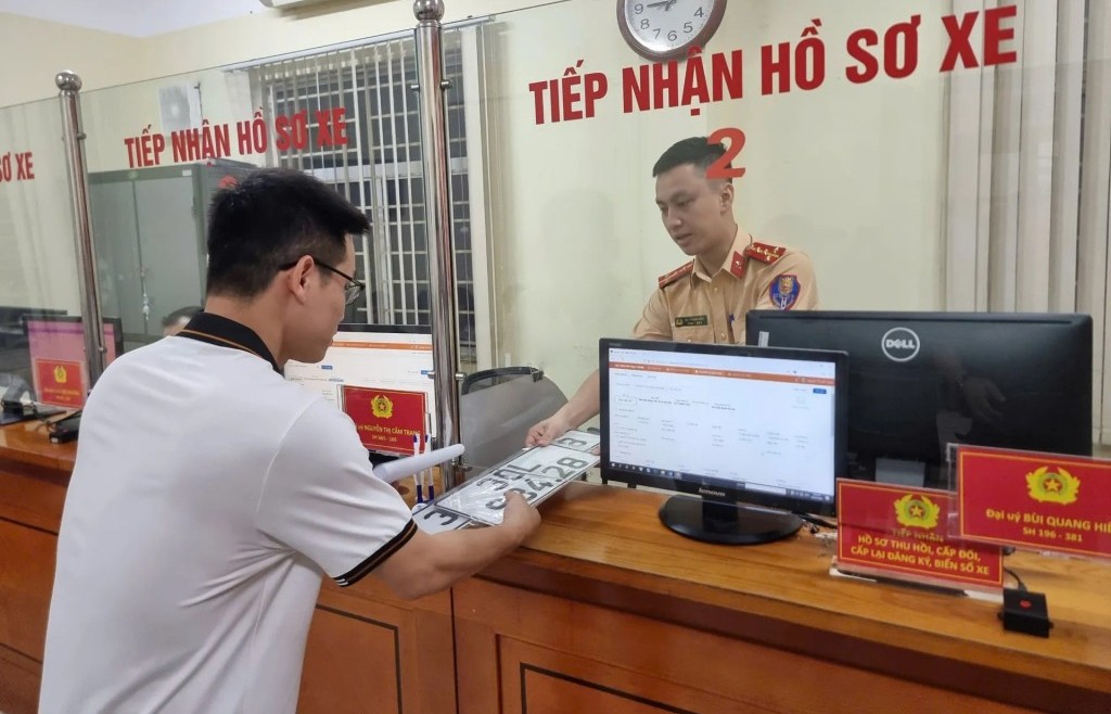 Giảm 30% phí, lệ phí đăng ký xe