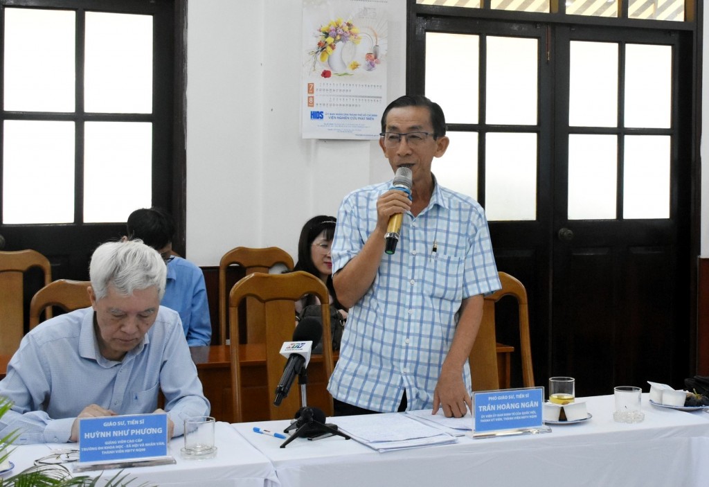 PGS-TS Trần Hoàng Ngân phát biểu
