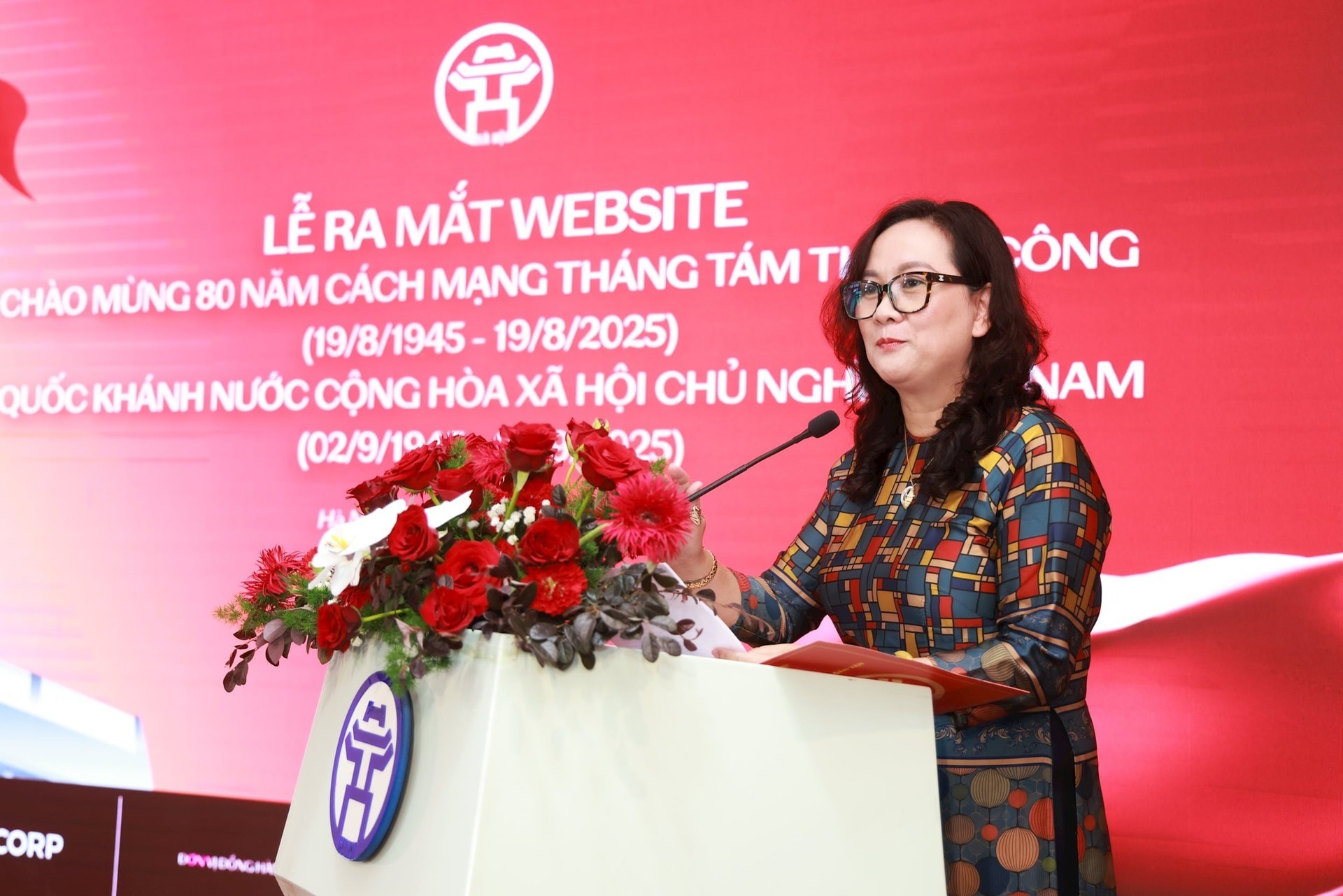 Phó Giám đốc Sở VH&TT Hà Nội Nguyễn Thị Mai Hương phát biểu tại buổi lễ.