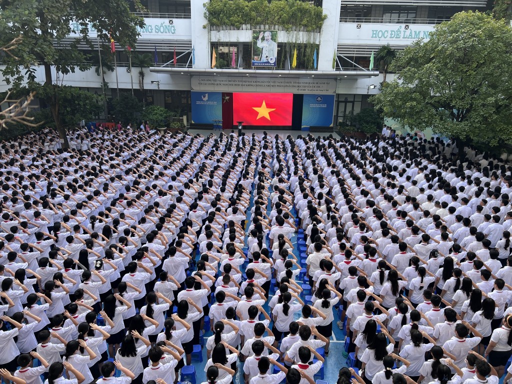 Tổ chức Lễ Khai giảng năm học mới thực sự là ngày hội toàn dân đưa trẻ đến trường