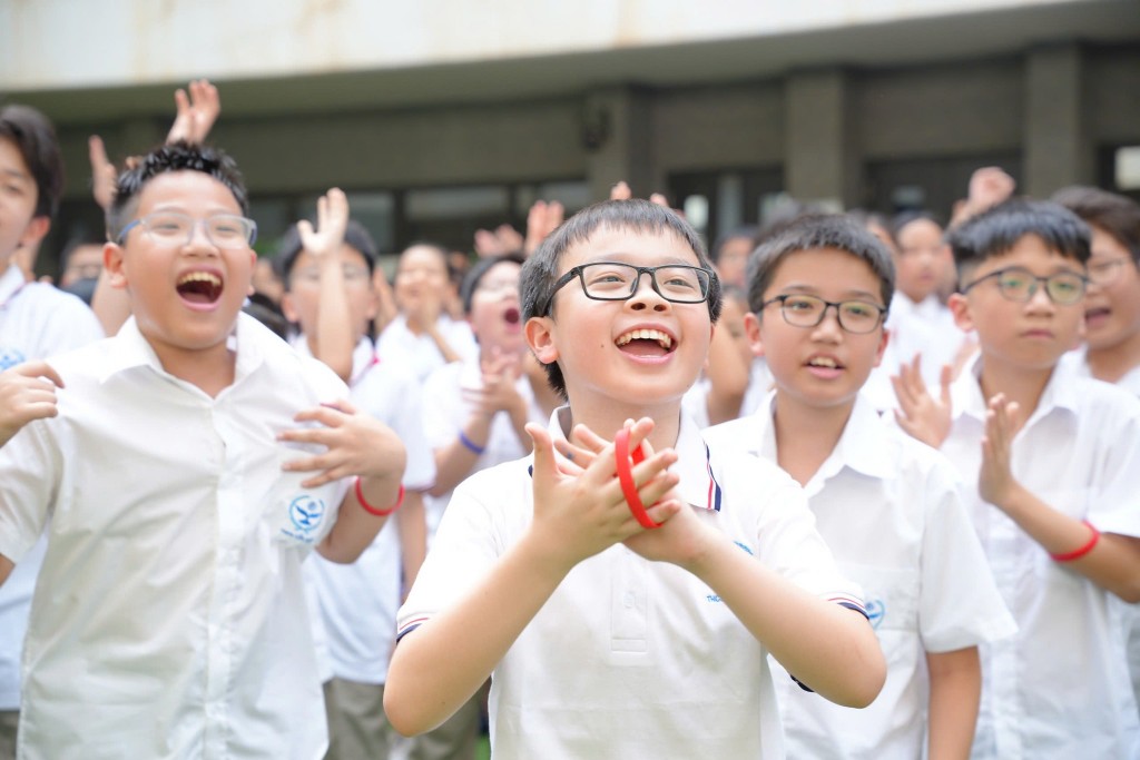 Học sinh trường THCS Cầu Giấy, Hà Nội
