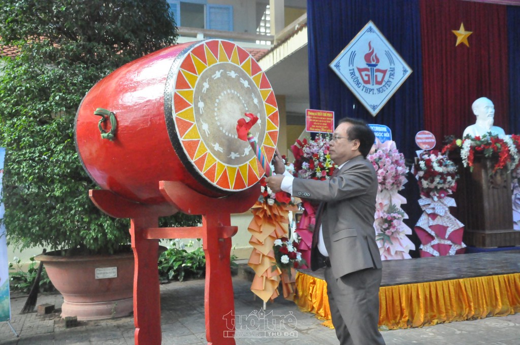 Bí thư TW Đoàn Nguyễn Minh Triết dự lễ khai giảng vùng biên giới