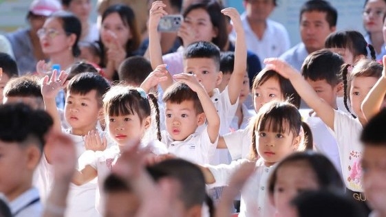 Hơn 1 triệu học sinh Hải Phòng phấn khởi trong ngày hội đến trường